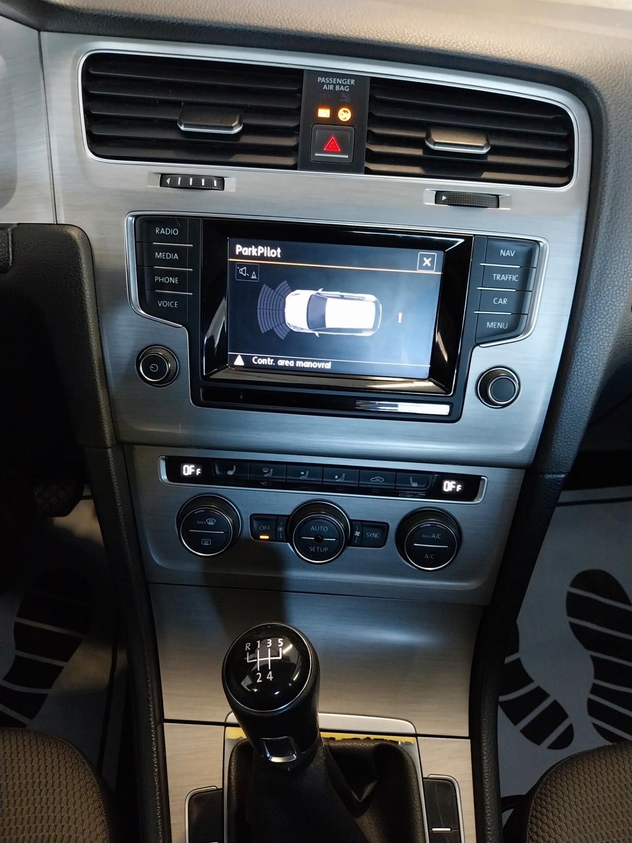 Volkswagen Golf 1.6 TDI 5p. Highline BlueMotion Technololgy - ok neopatentati