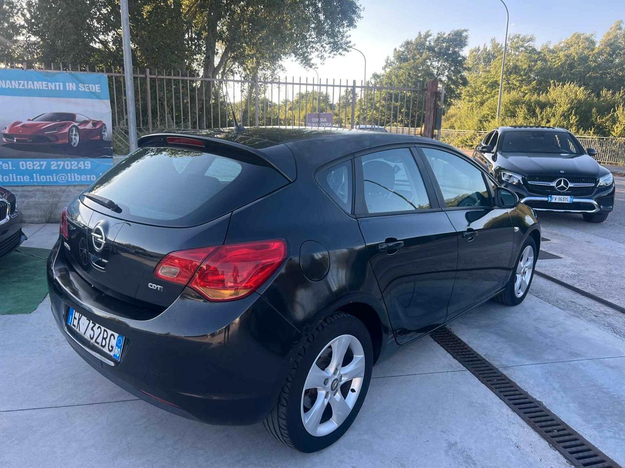 Opel Astra 1.7 CDTI 110CV 5 porte