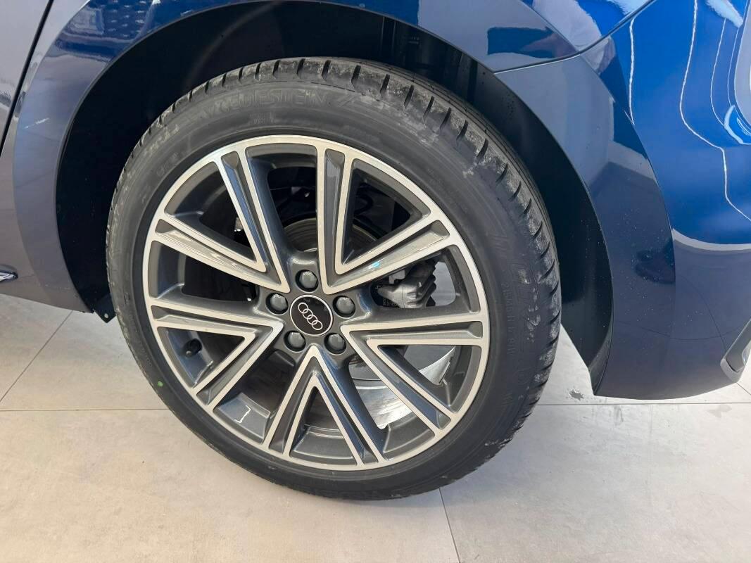 Audi A1 30 1.0 tfsi S line edition 116cv