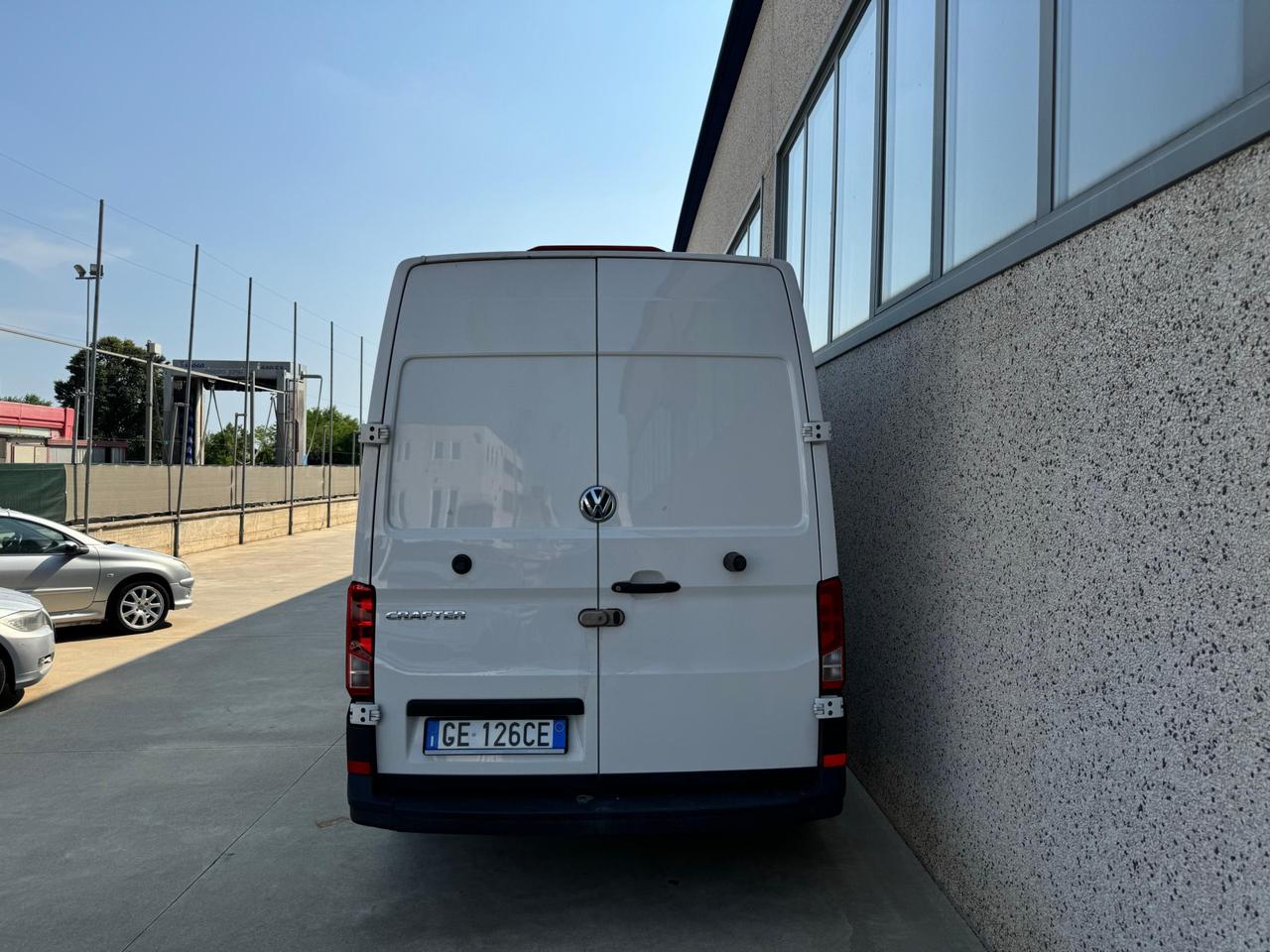 VOLKSWAGEN Crafter 30 2.0 TDI 140CV Furgone Business