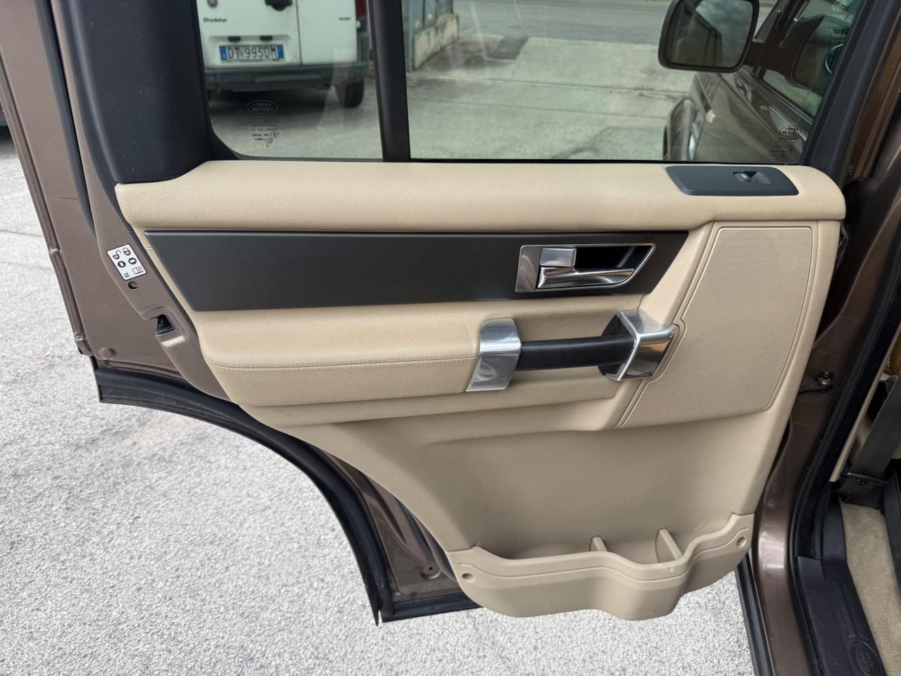 Land Rover Discovery 4 3.0 SDV6 245CV SE ESPETTACOLARE