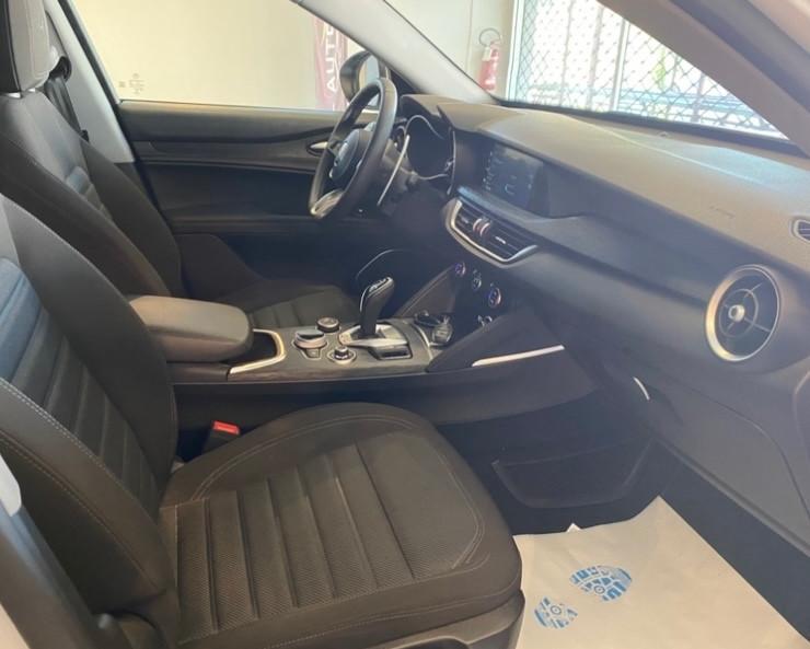 Alfa Romeo Stelvio 2.2 Aziendale cinghia Ok 190 cv auto