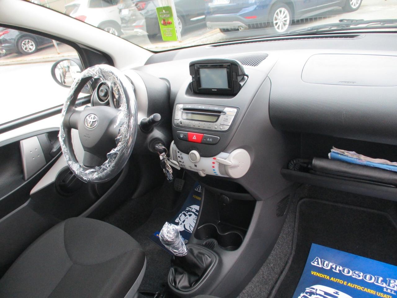 Toyota Aygo 1.0 CONNECT 5 PORTE 88000 KM NAVIGATORE