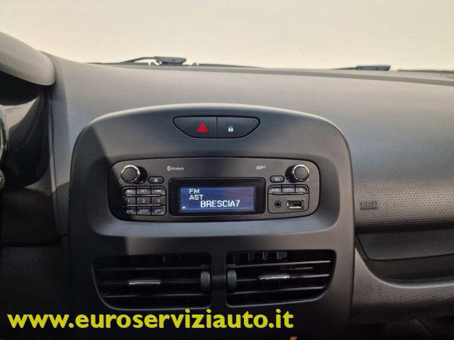 RENAULT Clio 1.2 75CV 5 porte Wave