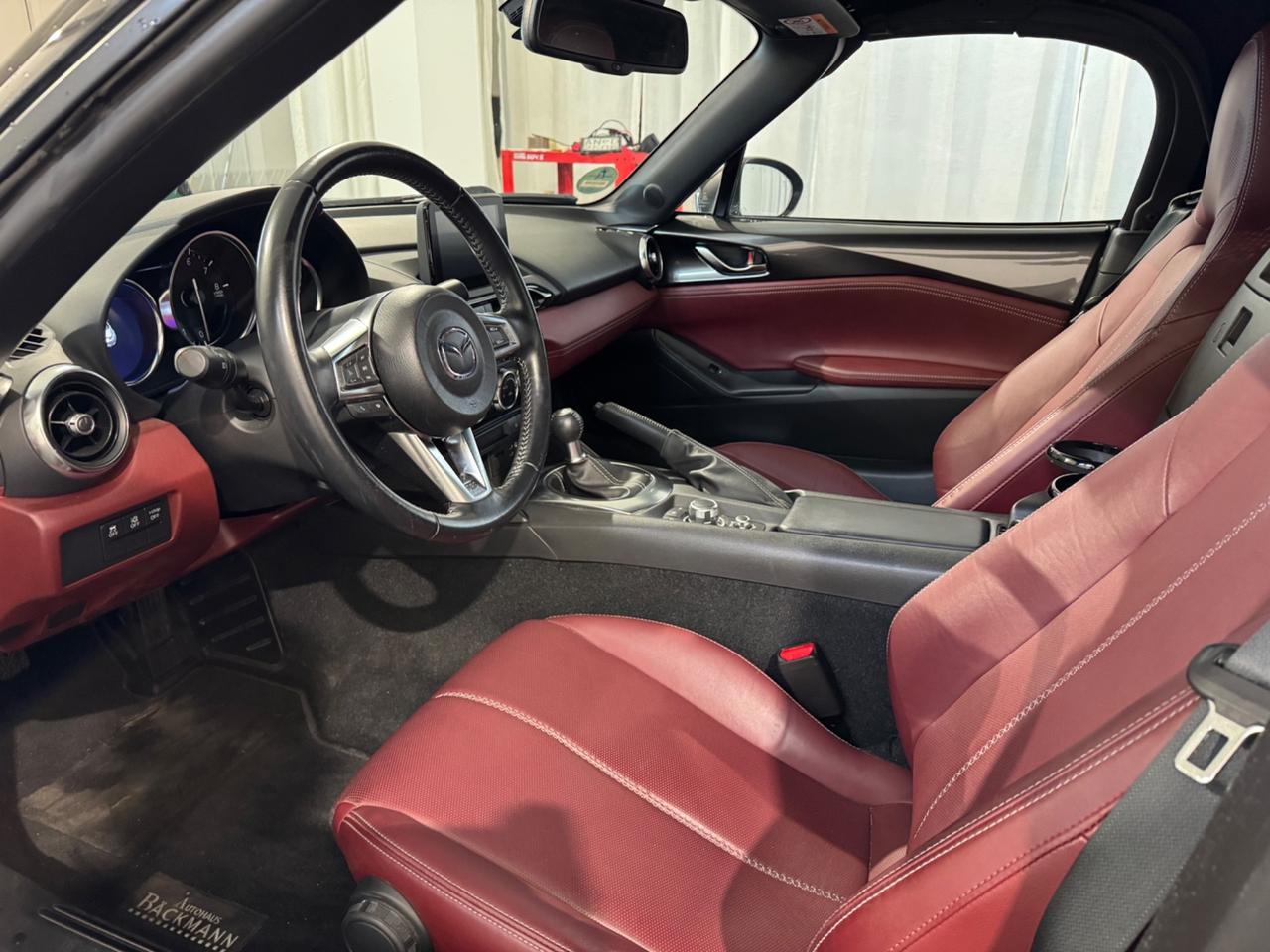 Mazda MX-5 1.5L Skyactiv-G 1 PROPRIETARIO