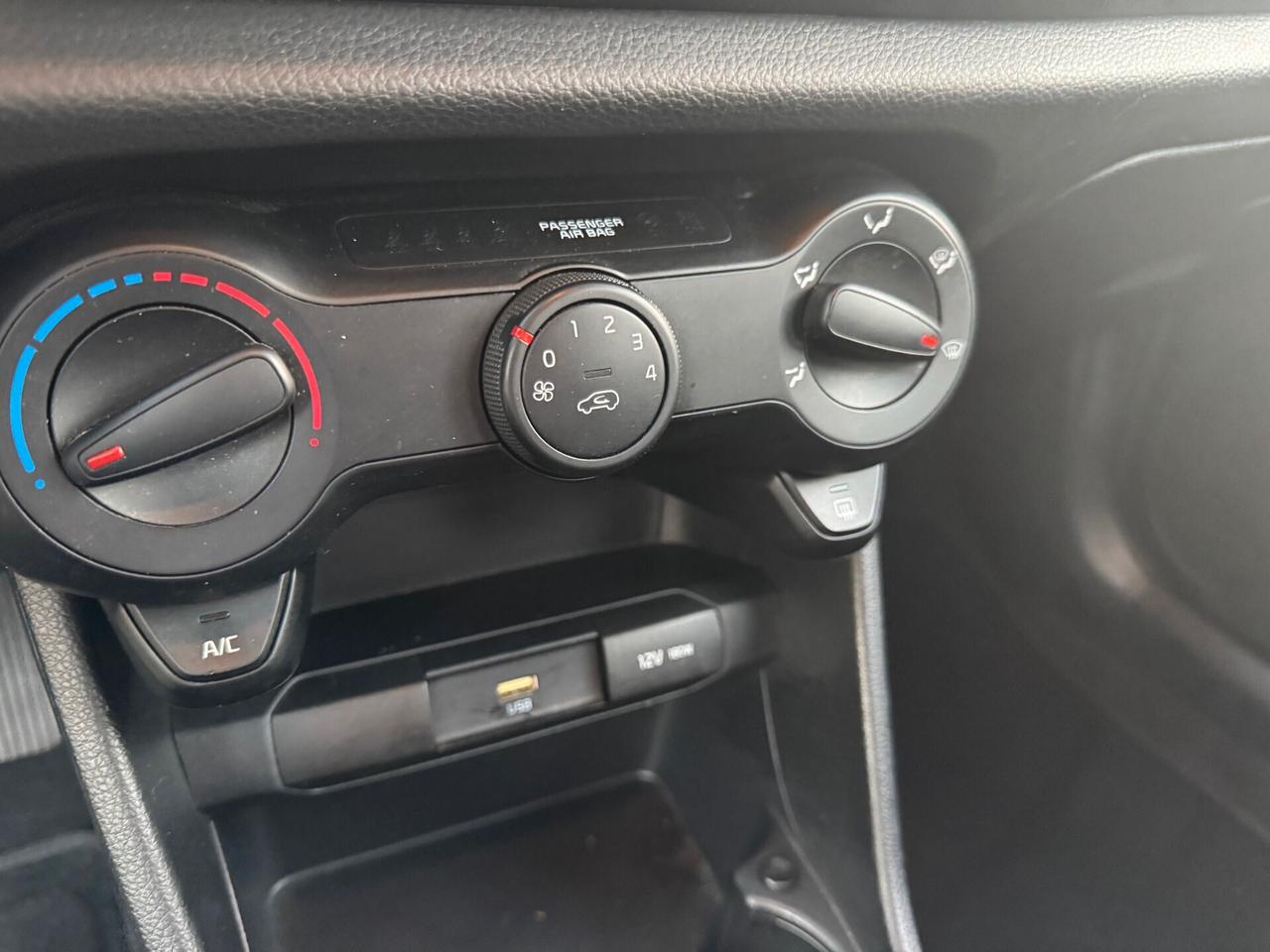 Kia Picanto 1.0cc 67cv 5p. Urban