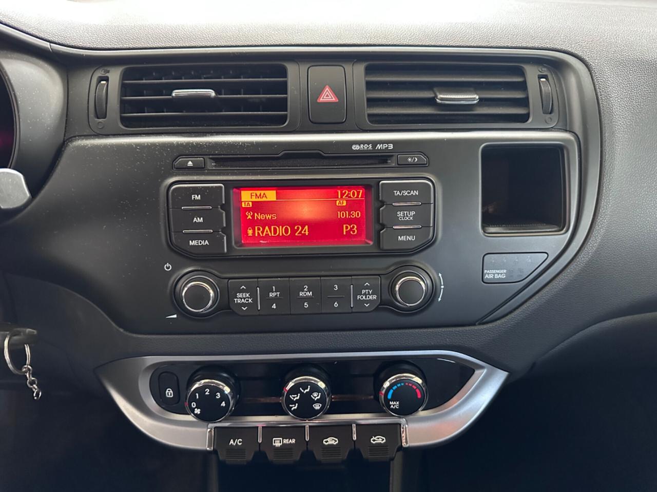 Kia Rio 1.2 CVVT 5p. LX