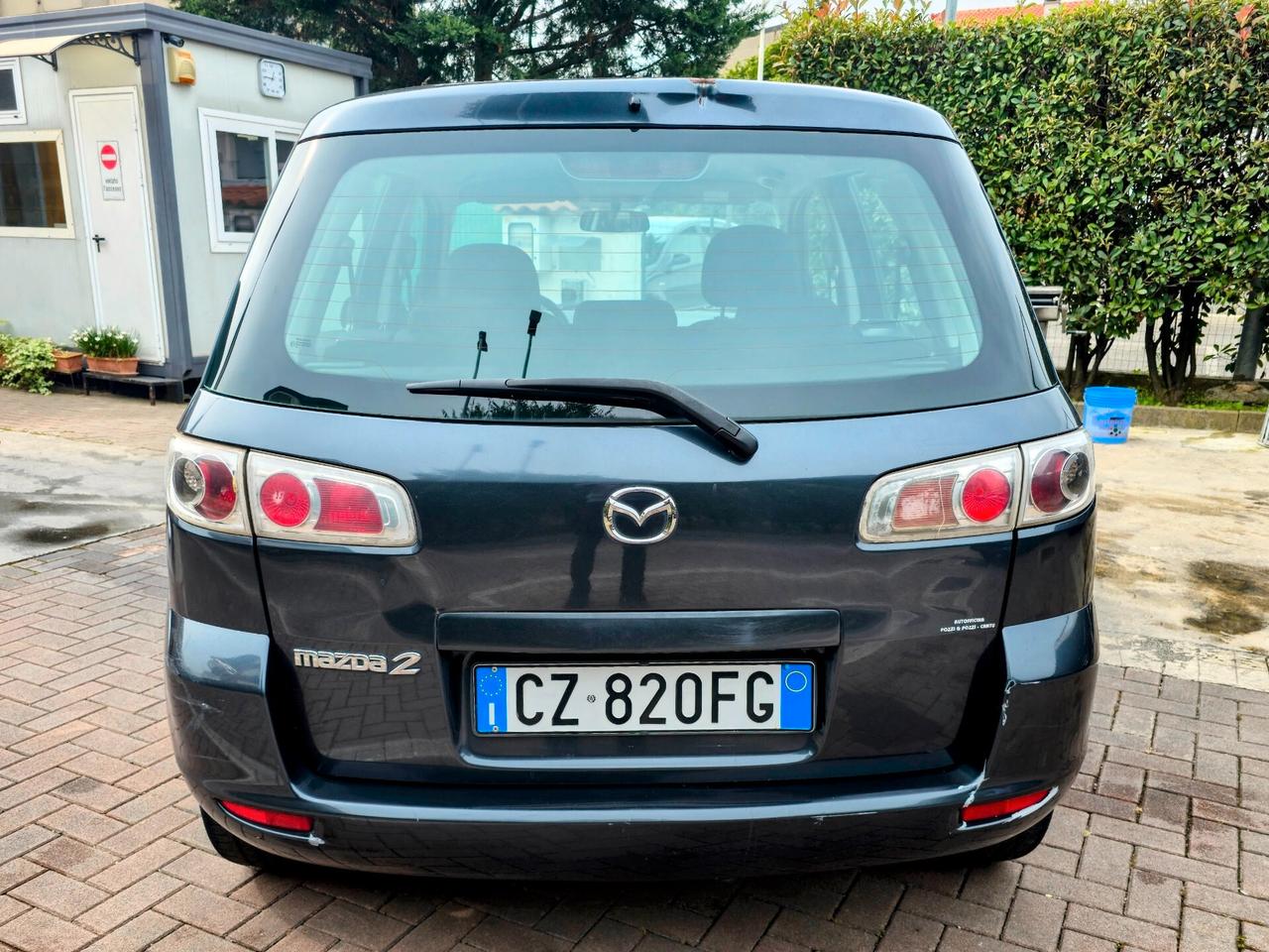 Mazda 2