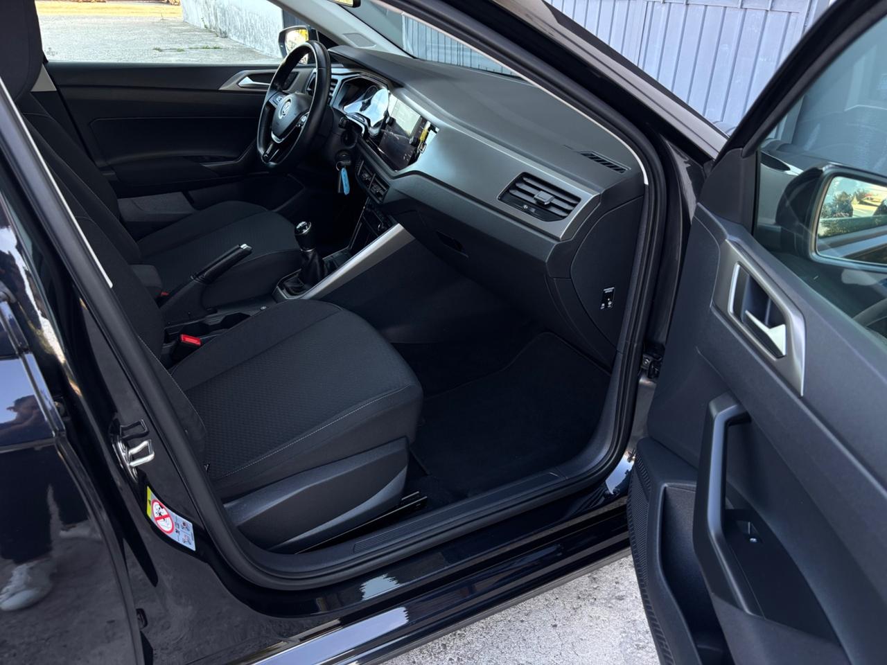 Volkswagen Polo 1.6 TDI. Garanzia. Neopatentati