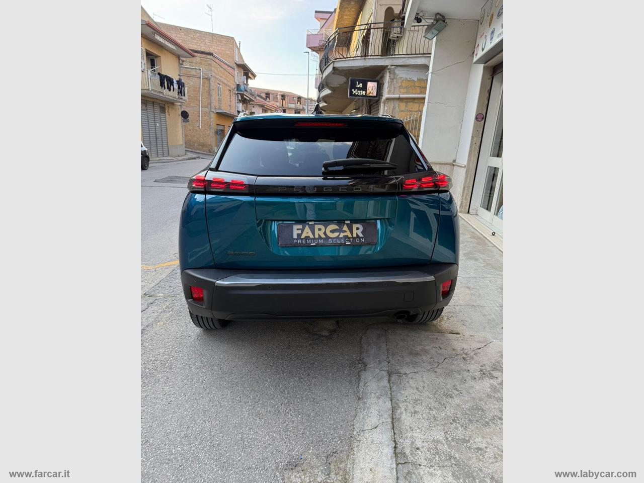 PEUGEOT 2008 PureTech 100 S&S Allure