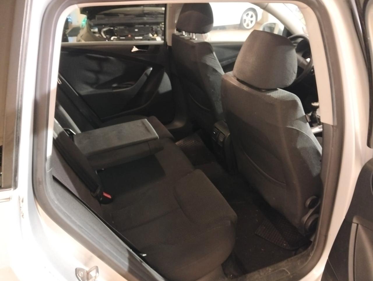 Volkswagen Passat 2.0 16V TDI Var. Business 140cv