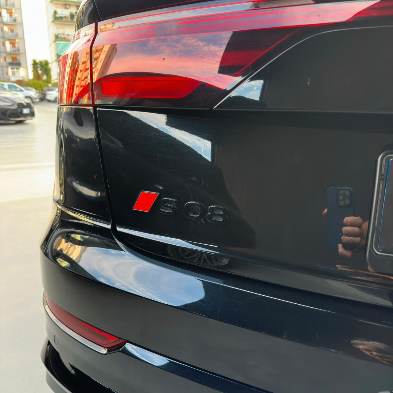 Audi Q8 SQ8 SUV TFSI quattro tiptronic sport attitude