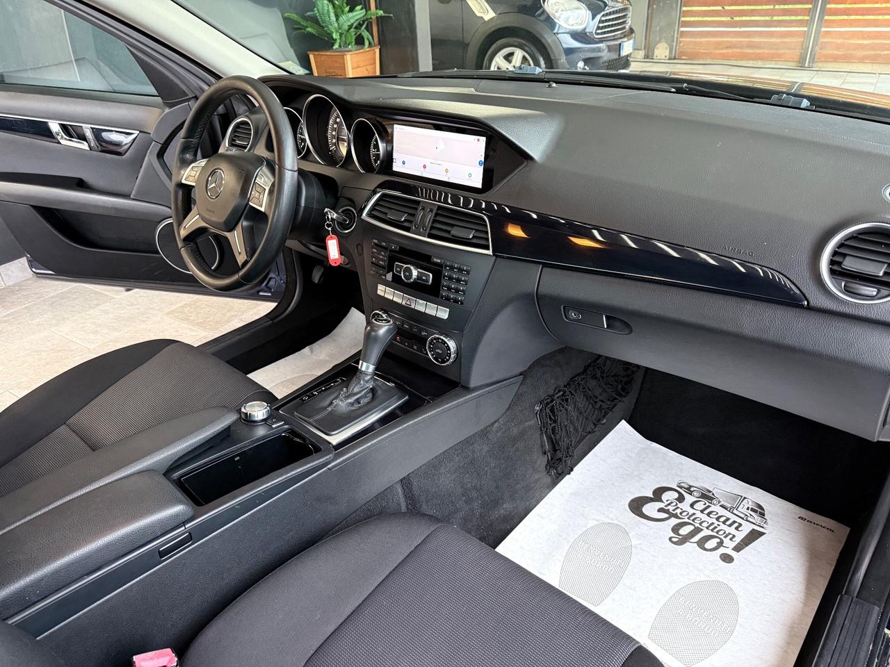 Mercedes-benz C 220 CDI BlueEFFICIENCY Avantgarde