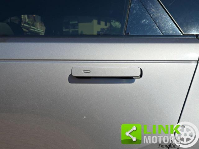 LAND ROVER Range Rover Velar 2.0 R-Dynamic SE 240 CV AWD Automatic PROMO