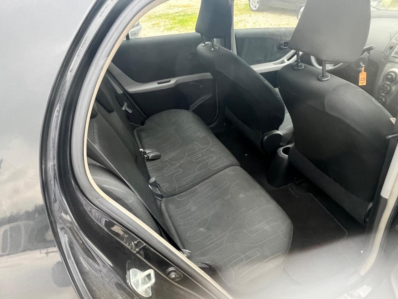 Toyota Aygo Yaris 1.0 12V VVT-i 5 porte Now