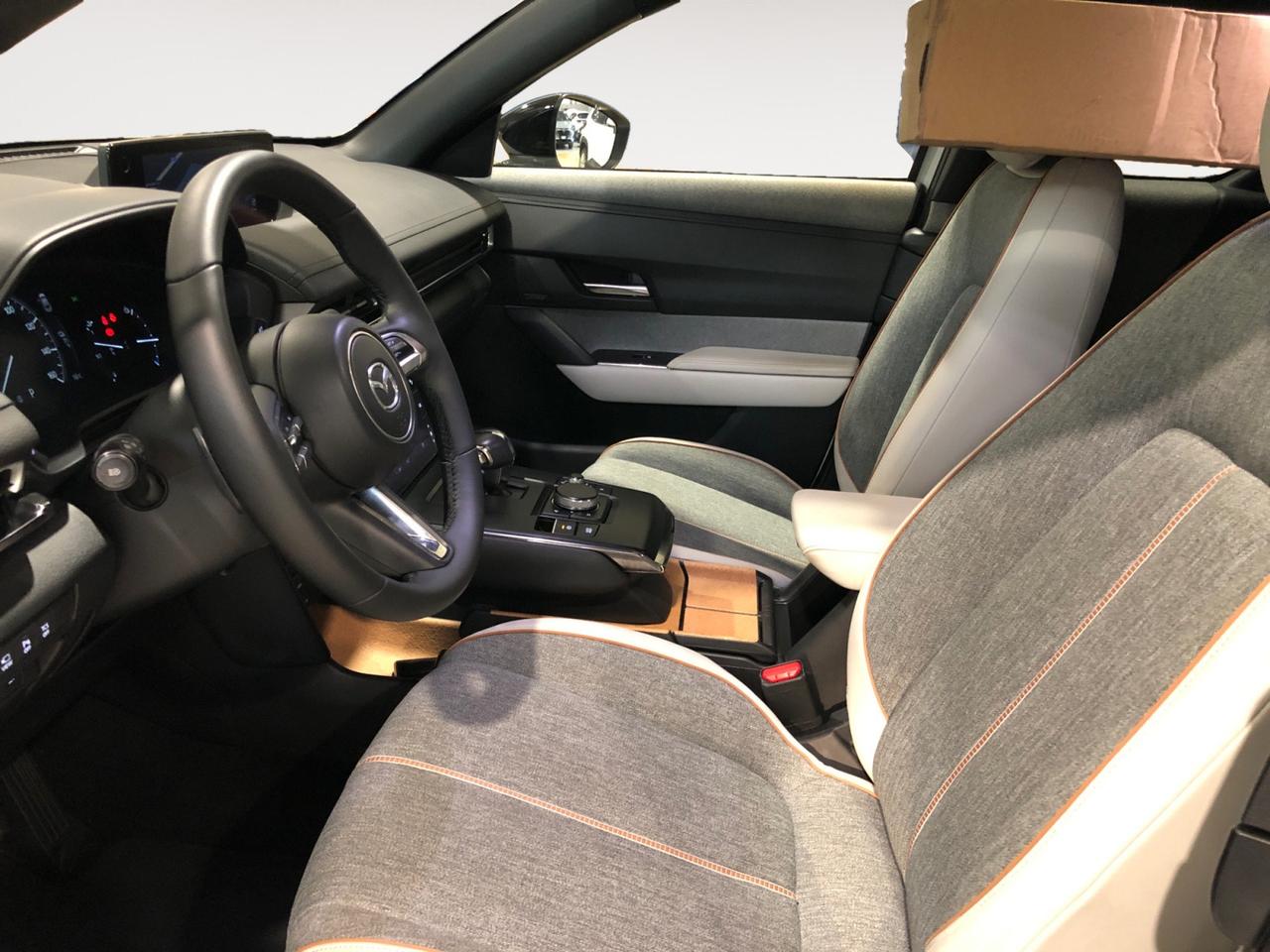 MAZDA MX-30 35,5kWh Launch Edition Vintage OBC 7,4kW