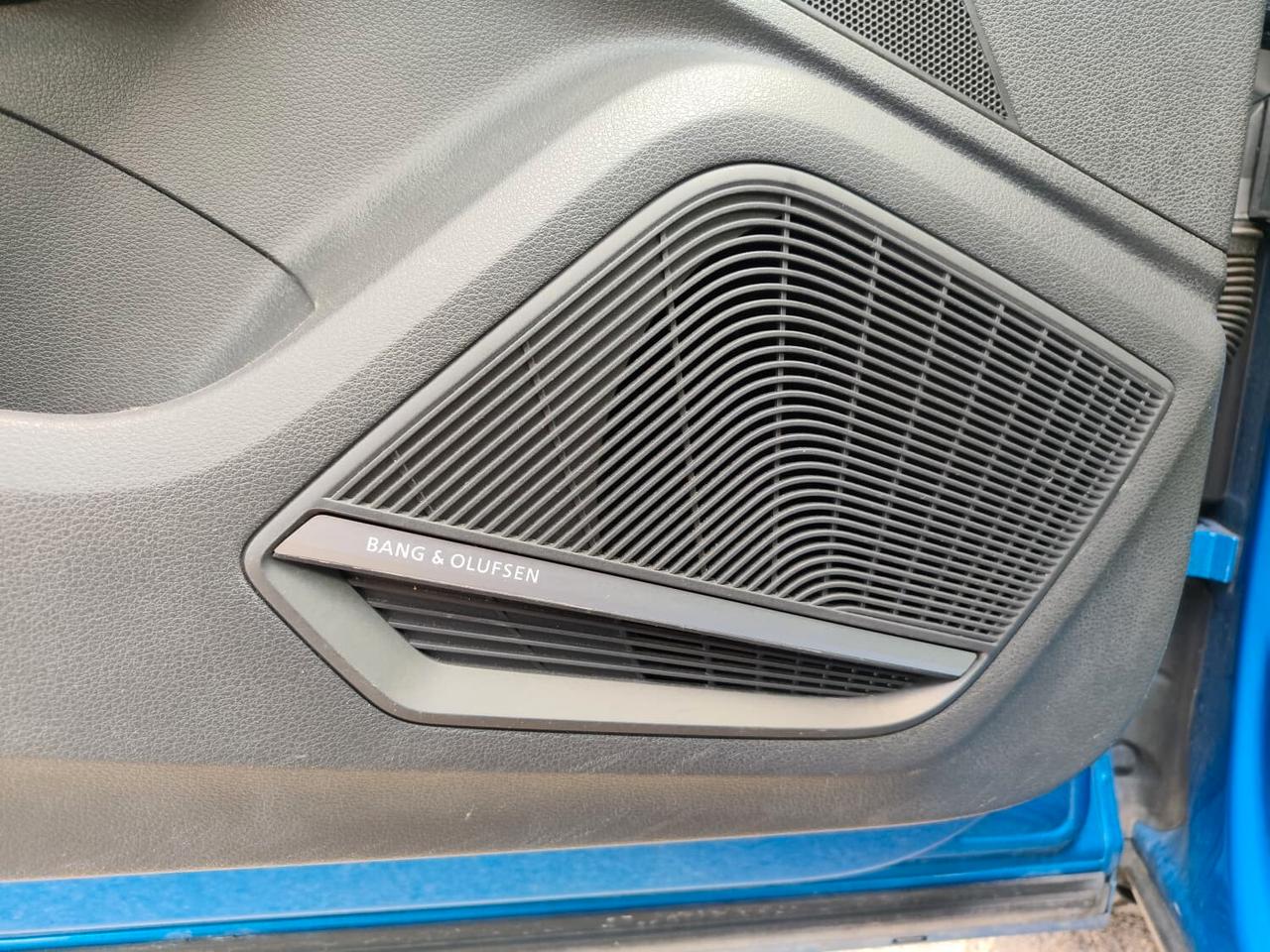 Audi Q2 30 TDI S line Edition