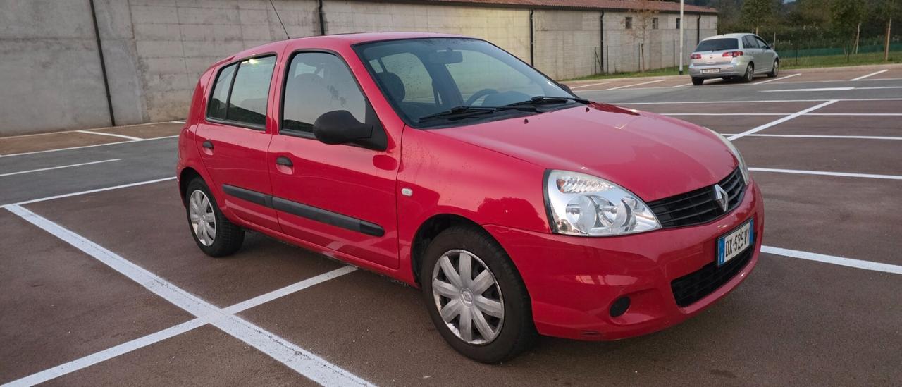 Renault Clio 1.2 16V 5 porte GPL Dynamique