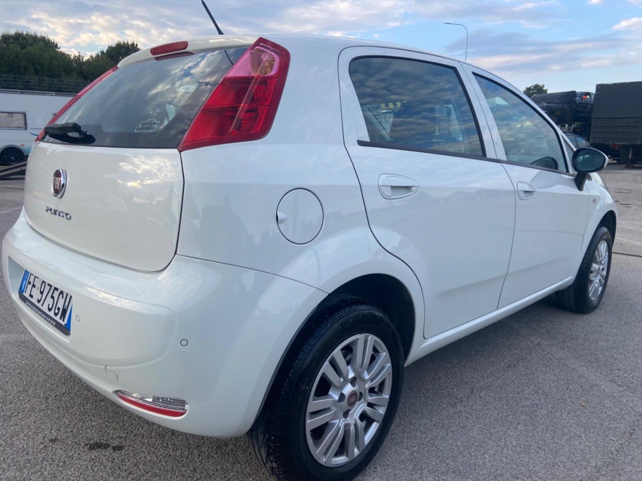 Fiat Punto 2016 1.4 77CV BENZINA/METANO Natural Power