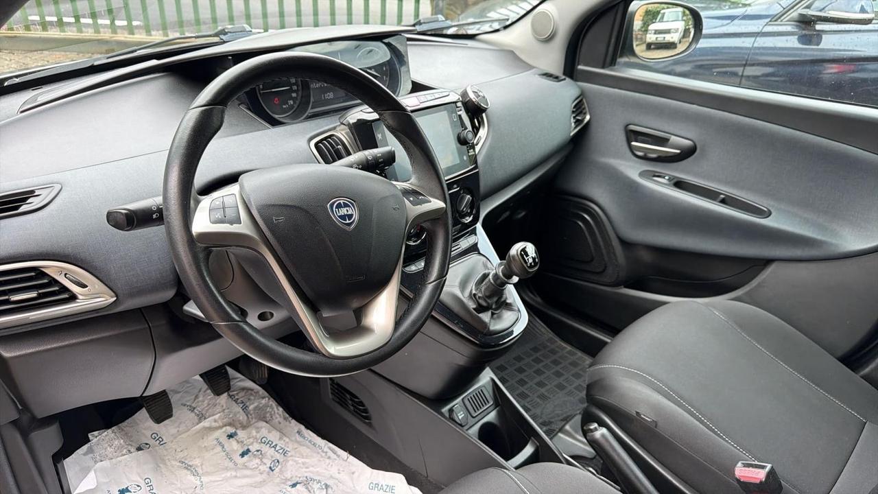 Lancia Ypsilon 1.2 69 CV 5 porte GPL Ecochic Gold