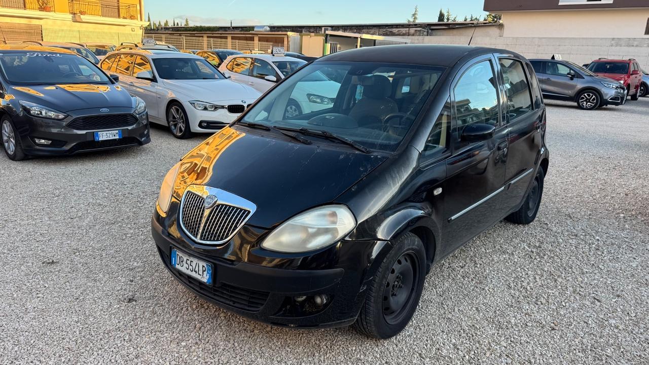 Lancia MUSA 1.3 Multijet 16V Argento
