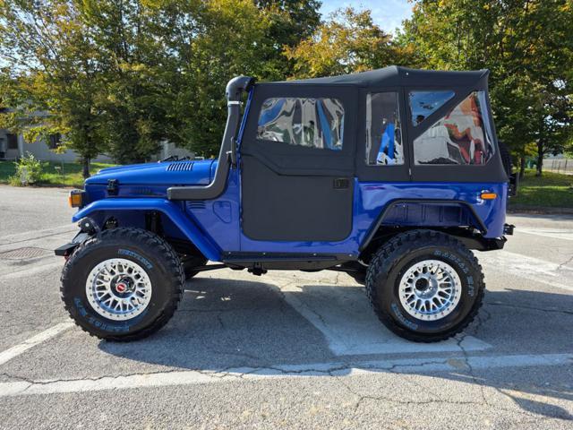 TOYOTA Land Cruiser BJ 42