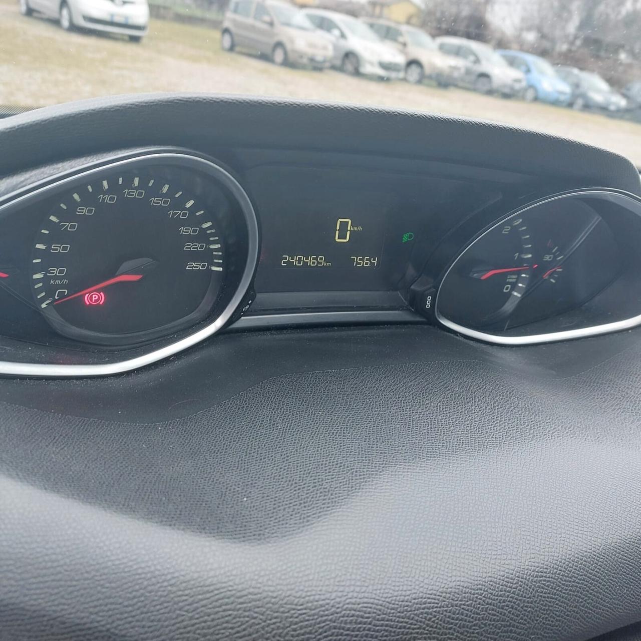 Peugeot 308 1.6 e-HDi 115 CV Stop&Start Business