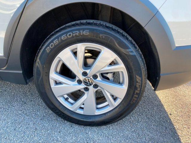 VOLKSWAGEN Taigo 1.0 TSI 110 CV DSG Automatica per NEOPATENTATI