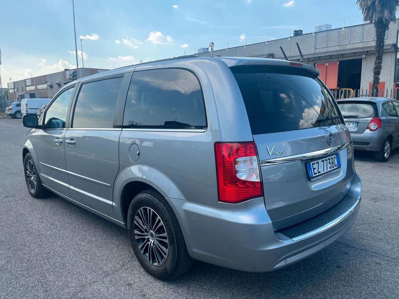 Lancia Voyager 2.8 Turbodiesel S 177 CV
