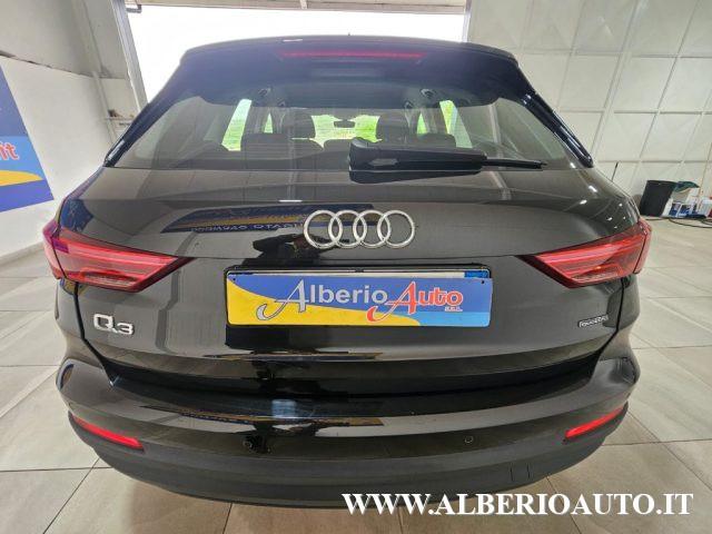 AUDI Q3 35 TDI quattro S tronic Business Advanced