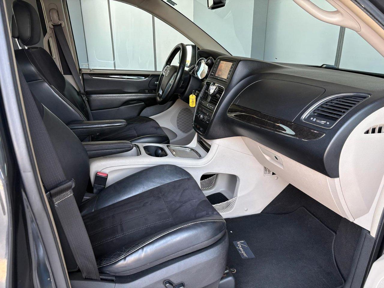 Lancia Voyager 2.8L Platinum 163cv auto