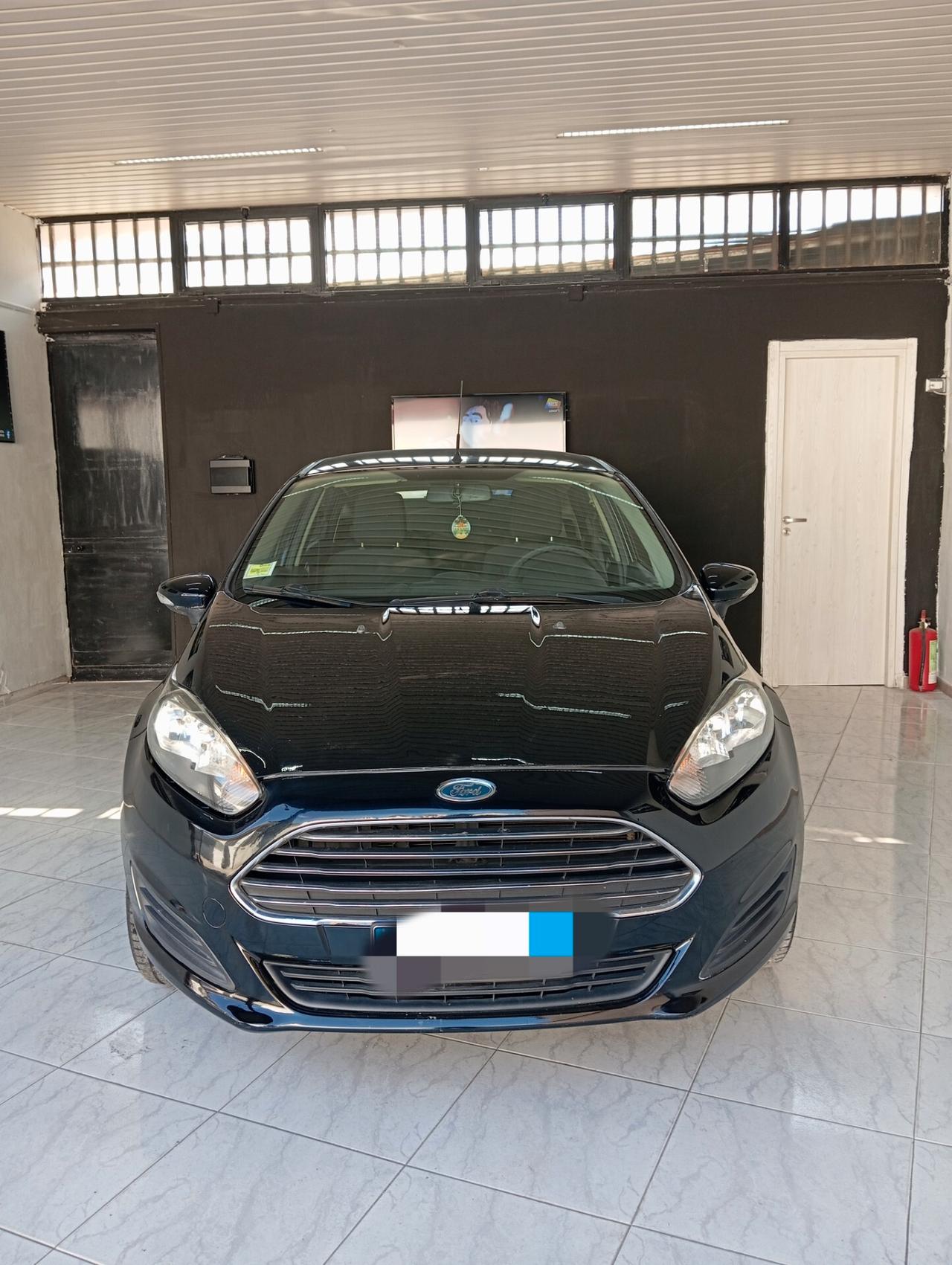 Ford Fiesta 1.4 Benz/GPL 2015 CON GARANZIA