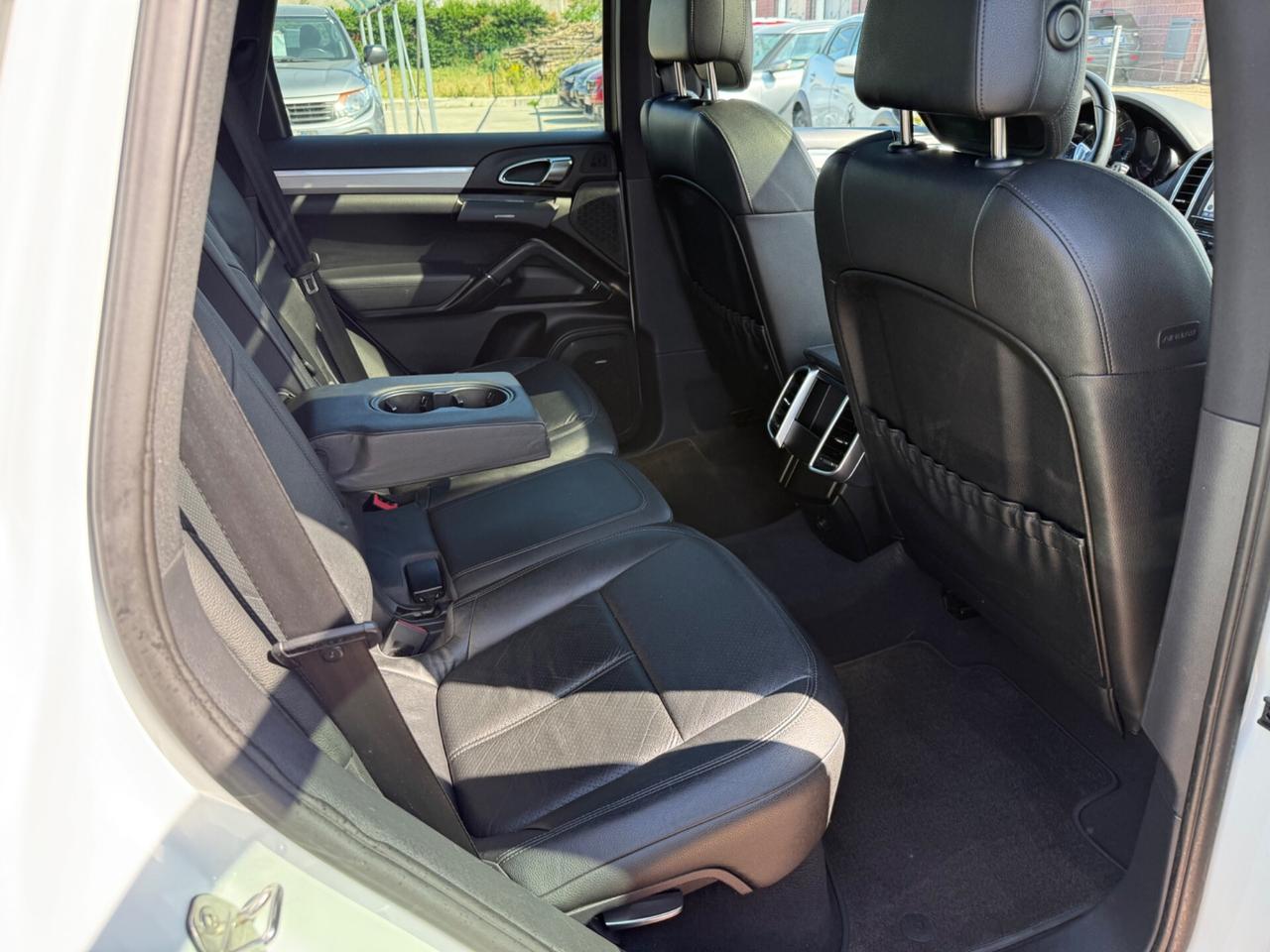 Porsche Cayenne 3.0 Diesel MOTORE CON 120.000 KM FATTURA