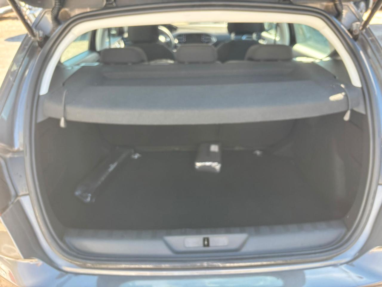 Peugeot 308 BlueHDi 130 S&S Active