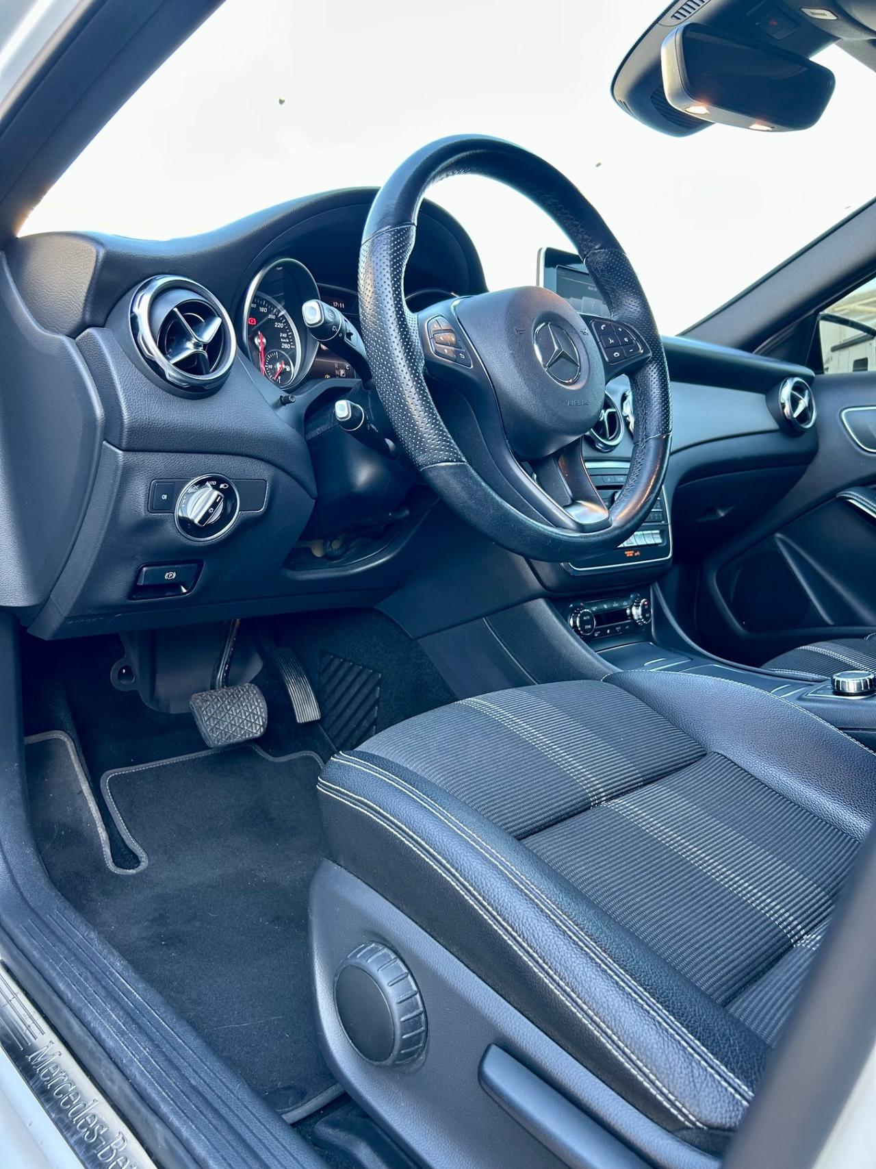 Mercedes-benz GLA 200 GLA 200 d Automatic Premium