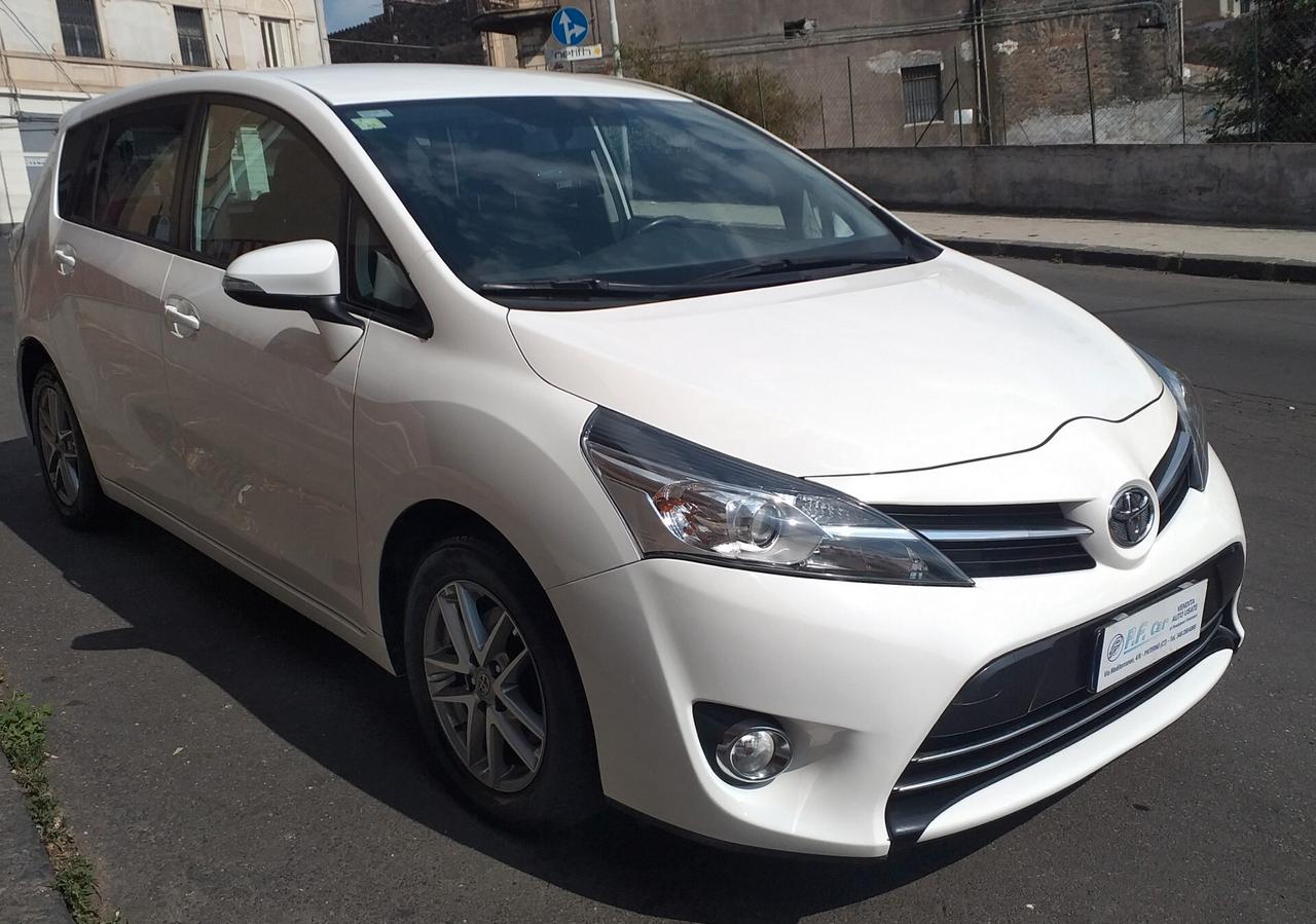 Toyota Verso 1.6 D-4D Style