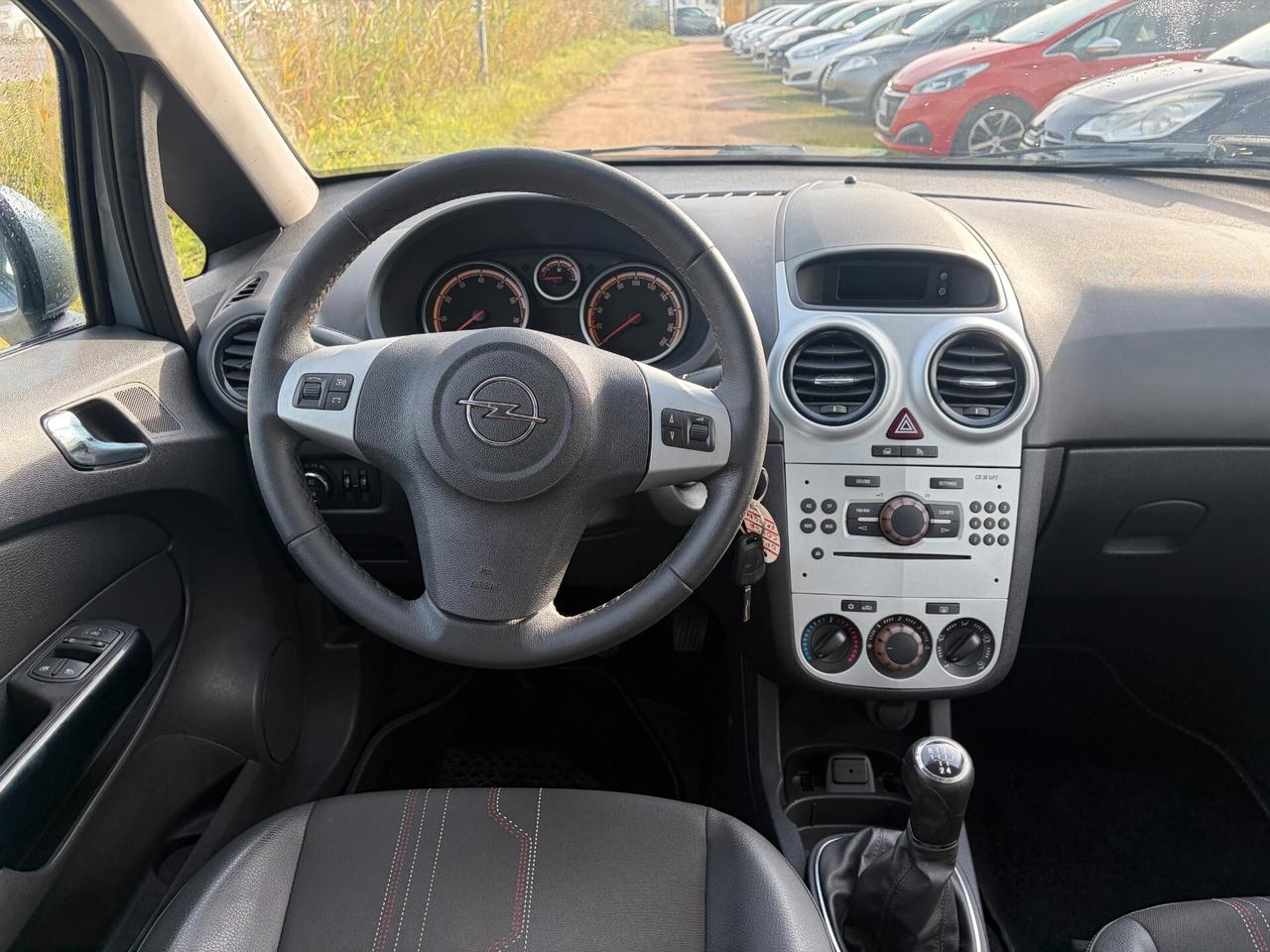 OPEL CORSA 1.2 ANNO 2013 KM 125.000 ADATTA NEOPATENTATI