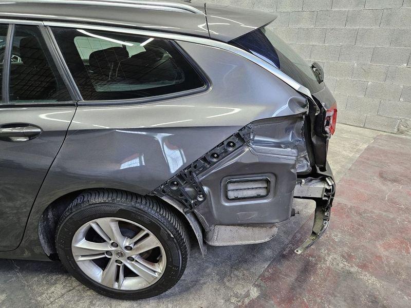 Opel Insignia ST 2.0 CDTI Business 174cv AT8 - START - INCIDENTATA