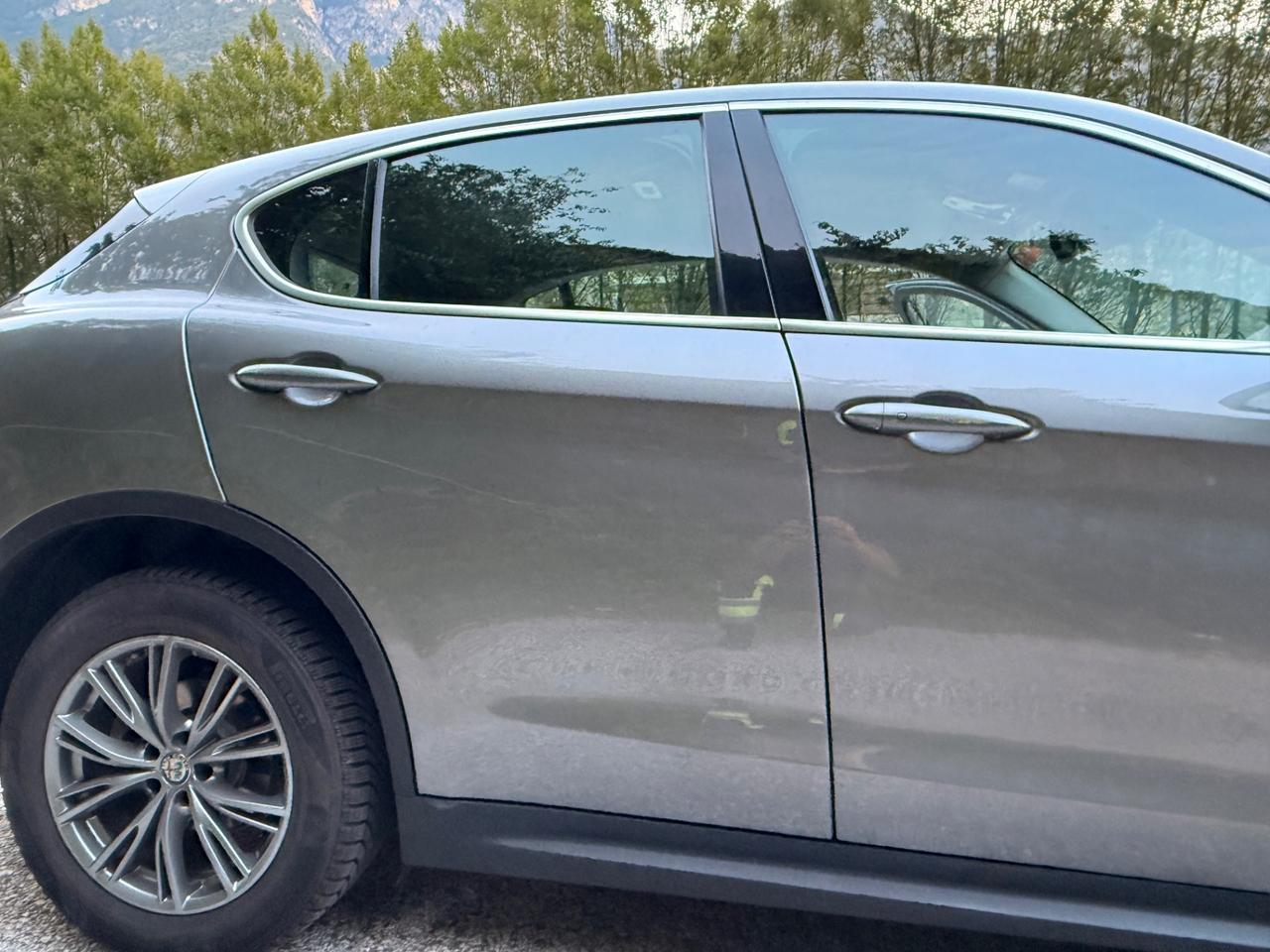 Alfa Romeo Stelvio 2.2 Turbodiesel 180 CV AT8 Q4 Business