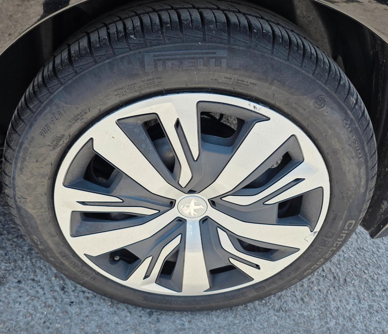Peugeot 208 PEUGEOT 208 GPL