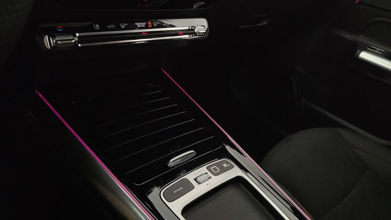 Mercedes-Benz GLA 200 d automatic