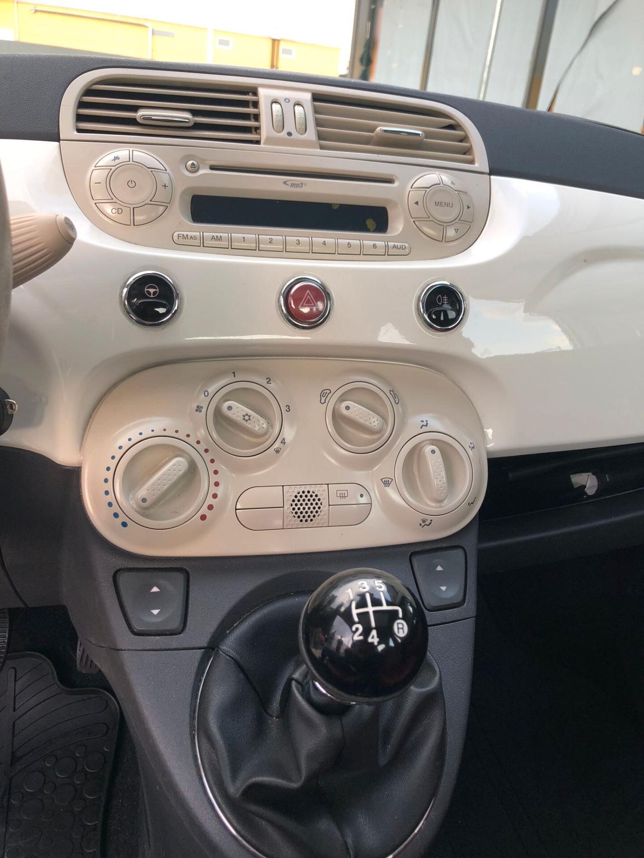 Fiat 500 1.2 Lounge 64000 km