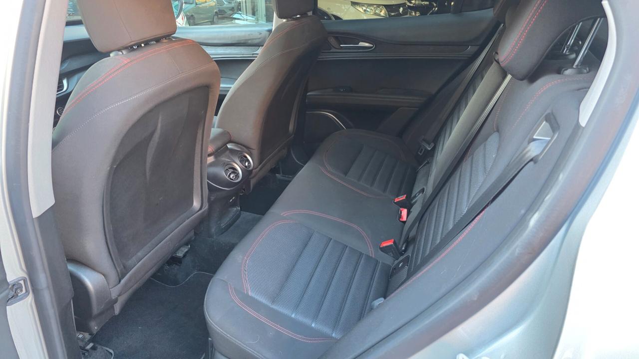Alfa Romeo Stelvio 2.2 Turbodiesel 160 CV AT8 RWD Rosso Edizione