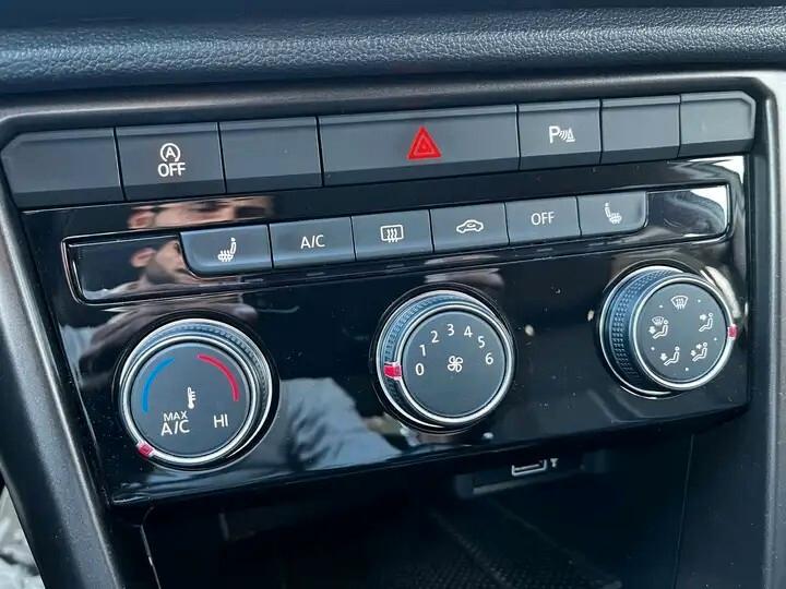 Volkswagen T-Roc 1.0 TSI Style BlueMotion Technology - OFFERTA DEL MESE