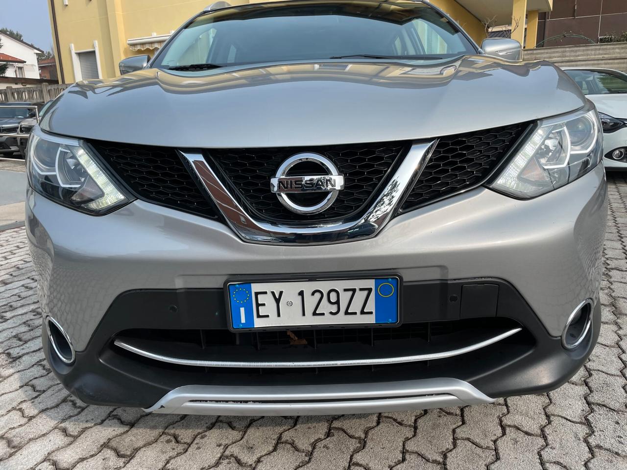 Nissan Qashqai 1.5 dCi DPF Tekna NAVI RETROCAMERA