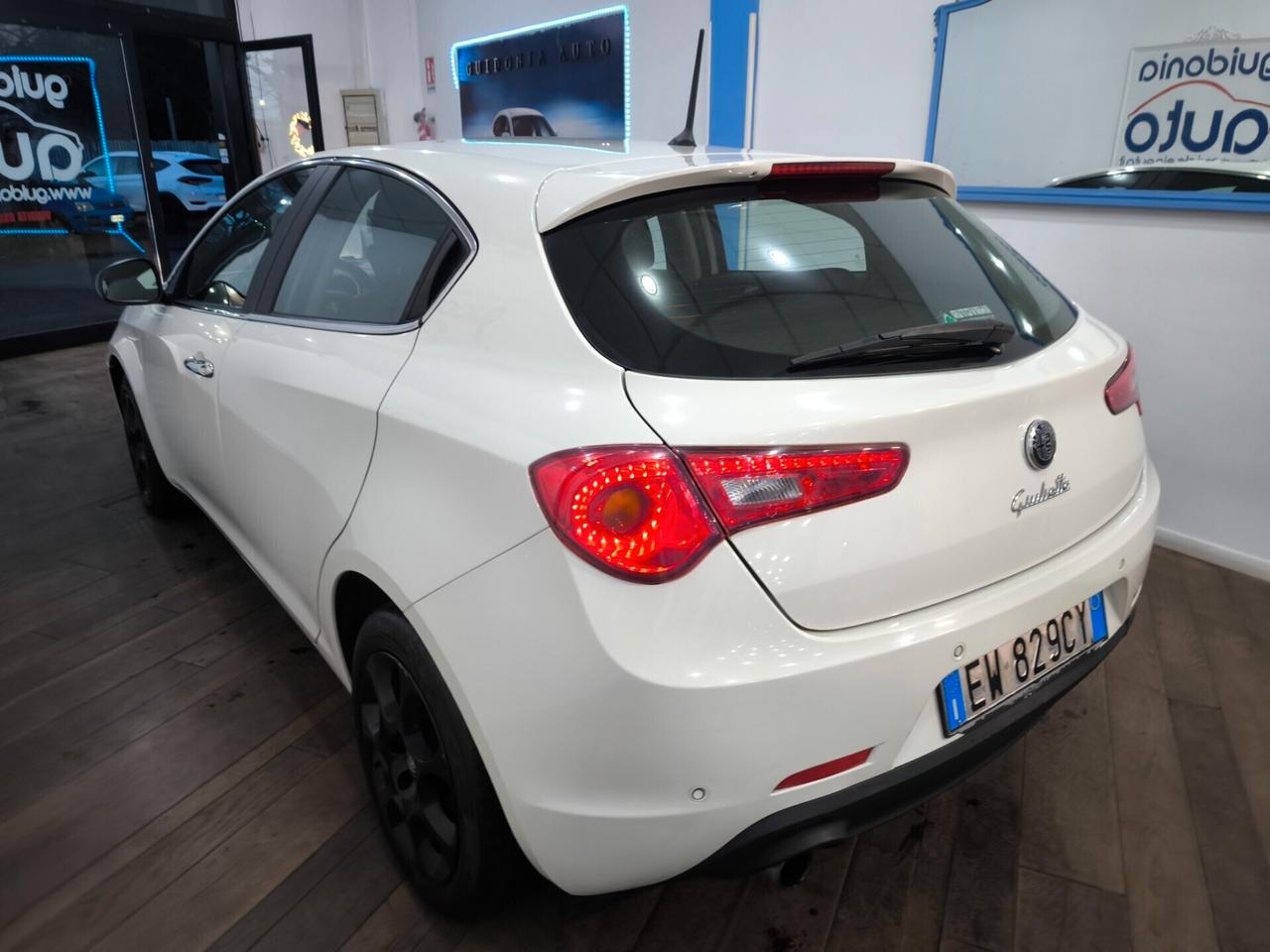 Alfa Romeo Giulietta 1.6 JTDm-2 105 CV Distinctive
