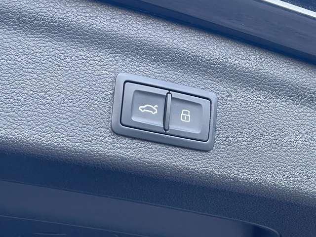 Audi Q3 35 2.0 TDI 150CV S-line interno/esterno S-tronic