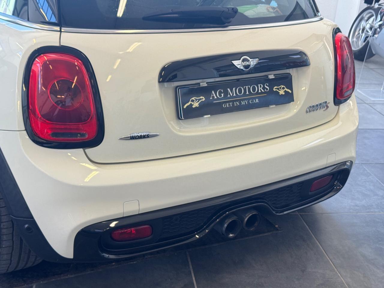 Mini 2.0 Cooper S allestimento JCW