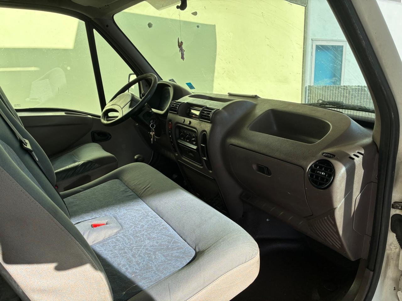 RENAULT MASTER 2.8 dTti