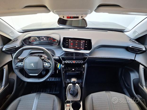 Peugeot 2008 1.2 110cv. Modello Allur, Km 38.200